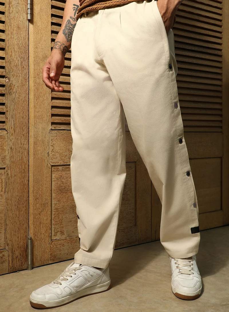 Campus Sutra  Men's Off-White Side-Snap Straight Trousers For Casual Wear | Mid-Rise | Straight Fit | Button Closure | Trousers Crafted With Comfort Fit For Everyday Wear for Men | Best Price UAE
